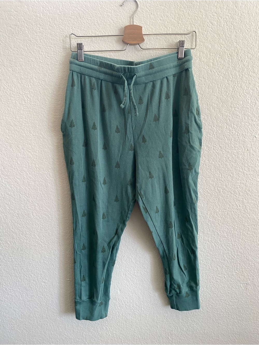 kate quinn Joggers